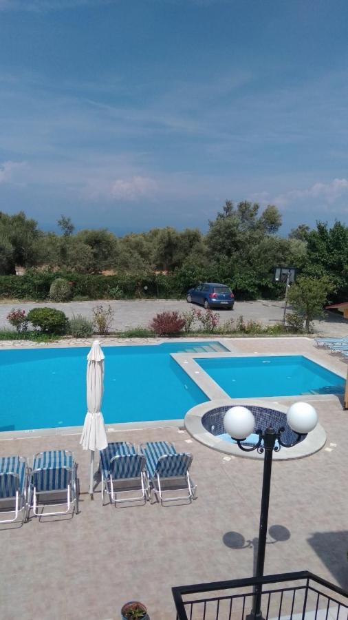 Amarandos Studios With Swimming Pool By Imagine Lefkada Tsoukaládhes 外观 照片