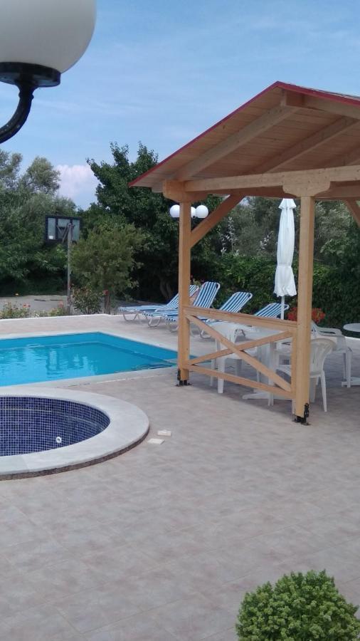 Amarandos Studios With Swimming Pool By Imagine Lefkada Tsoukaládhes 外观 照片